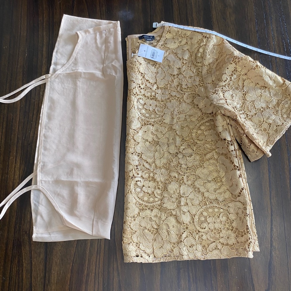 Ann Taylor Gold Lace Blouse size S NWT - Picture 8 of 12